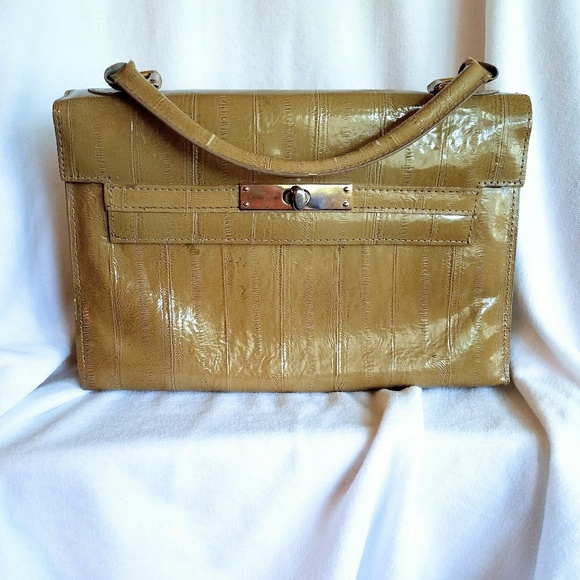 Meet your Posher, Kelly - Picture 4 of 4